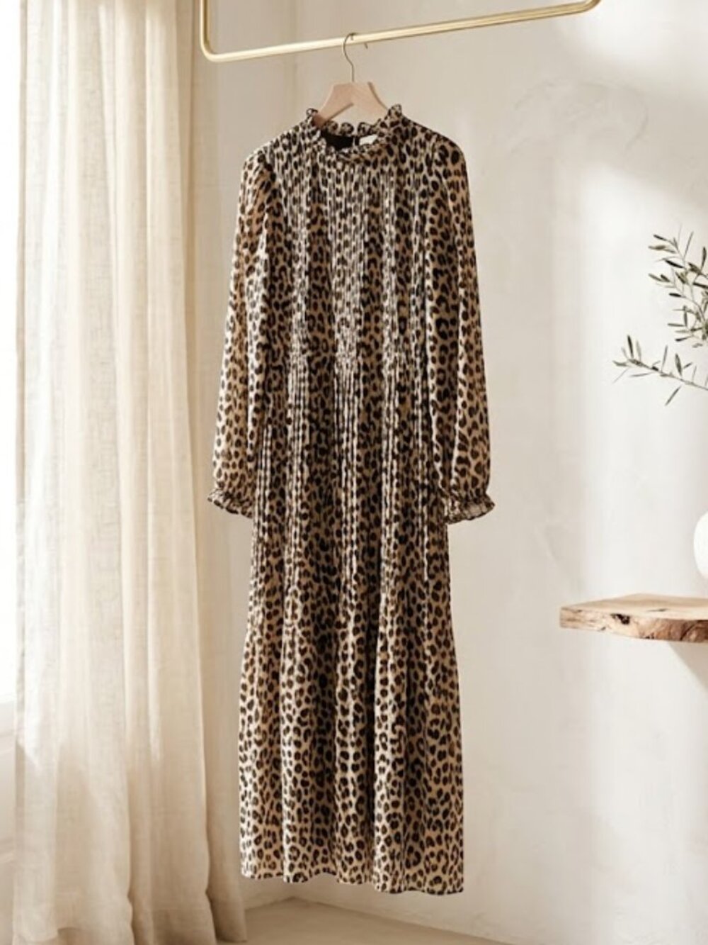 Ganni Leopard Print Georgette Pleated Maxi Dress size 38